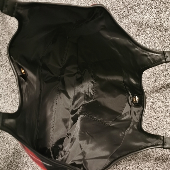 Victoria's secret black red plaid tote bag - Picture 4 of 4